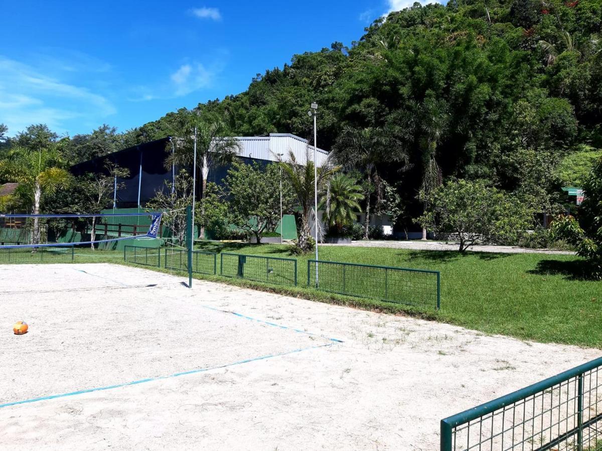 Condominio Com Muita Diversao Toninhas Убатуба Екстериор снимка
