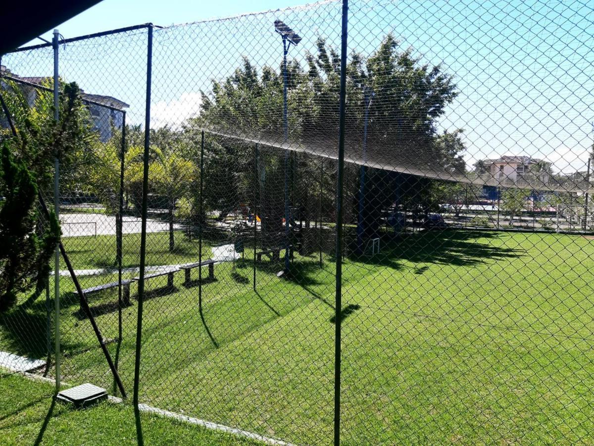 Condominio Com Muita Diversao Toninhas Убатуба Екстериор снимка