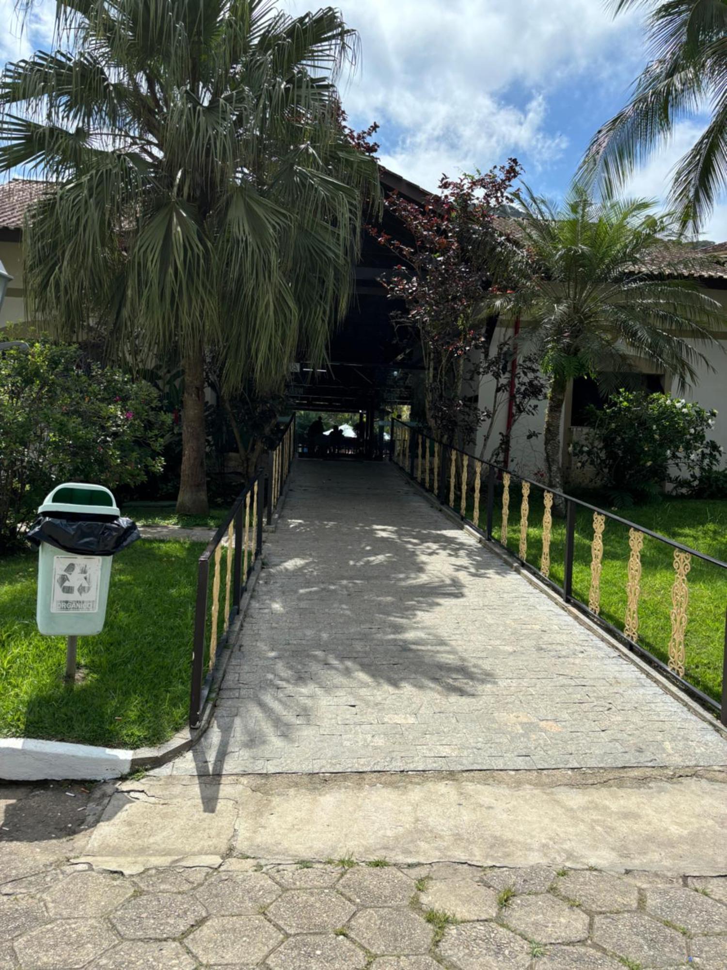 Condominio Com Muita Diversao Toninhas Убатуба Екстериор снимка